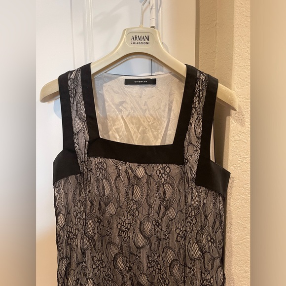 Givenchy Black and White Lace Shift Dress w/ Square Neckline. Excellent Cond. XS - Picture 3 of 9
